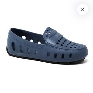 New in Box Floafers Prodigy Driver Navy - Kids Size 1